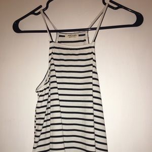 Stipped tank XS